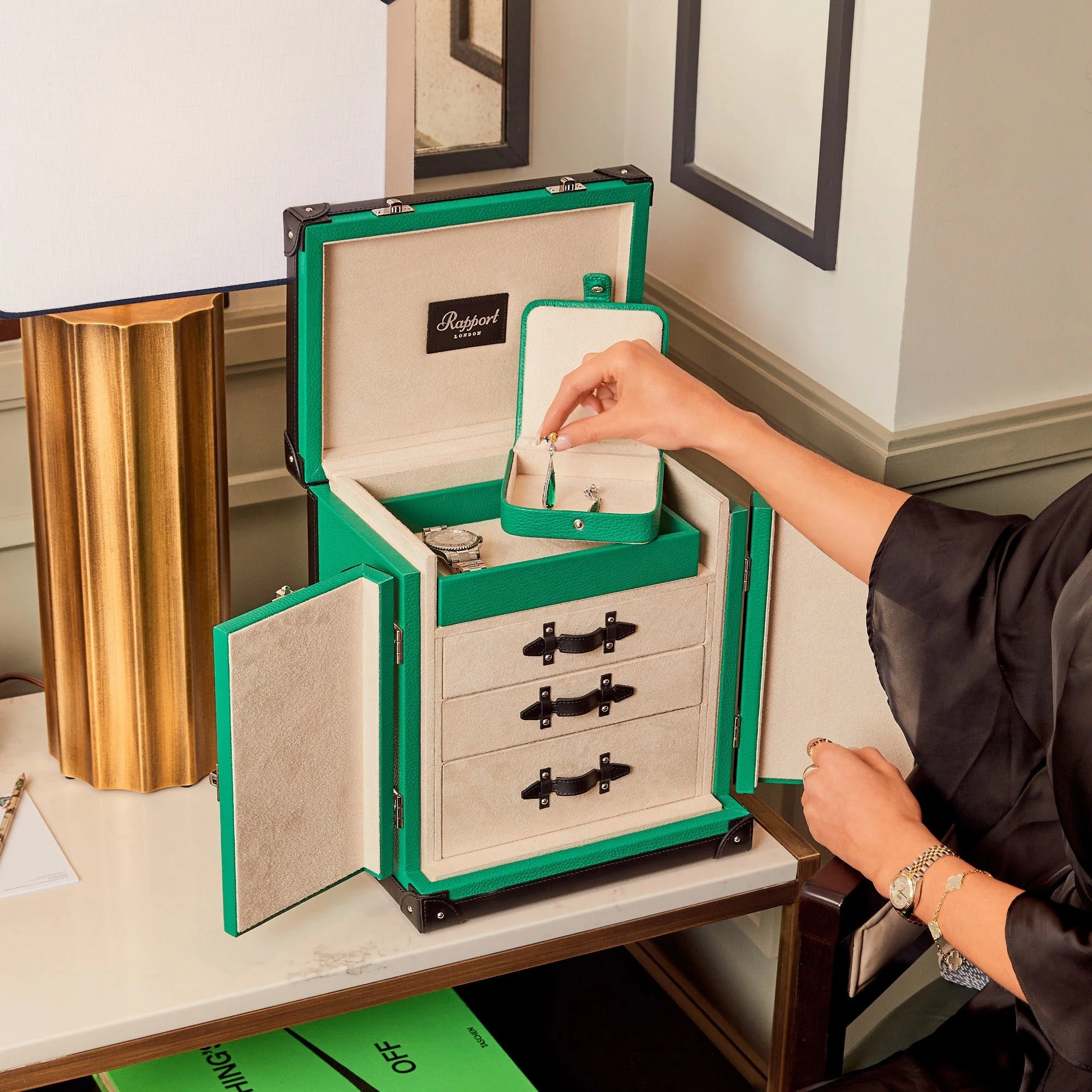 Deluxe Jewellery Trunk - Green - Image 3